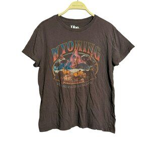 Doe Wyoming No Place On Earth Wildlife Women TShirt Size M Graphic Quote Rustic